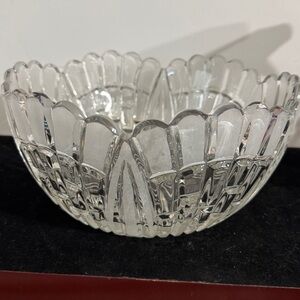 Vintage Zajecar Yugoslavia 24% Lead Crystal Bowl Scalloped Edges 9”Diameter